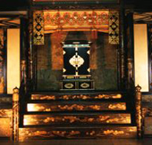 霊屋に安置されたねねの位牌